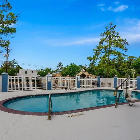 Comfort Inn Conroe Exterior photo