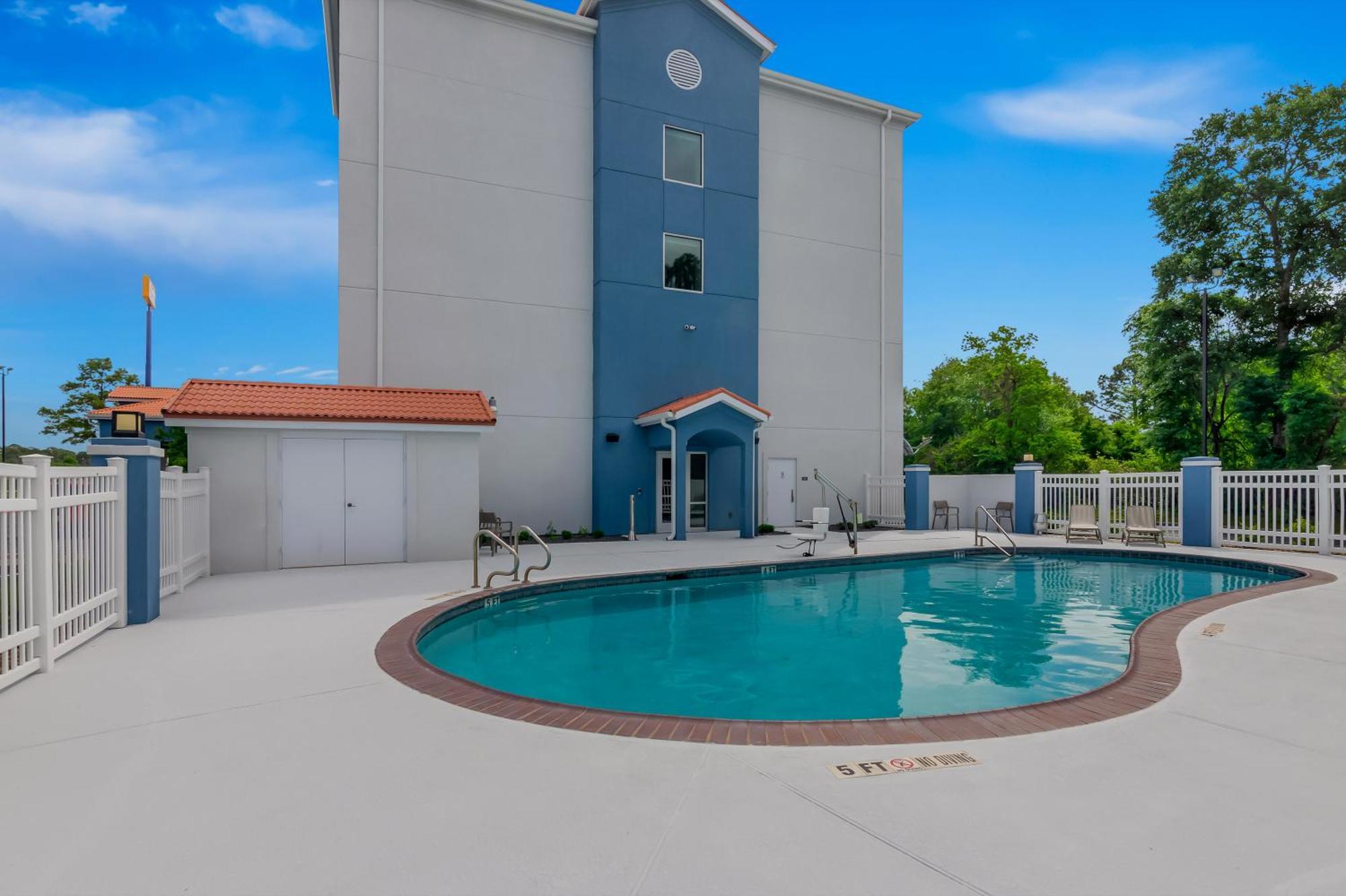 Comfort Inn Conroe Exterior photo
